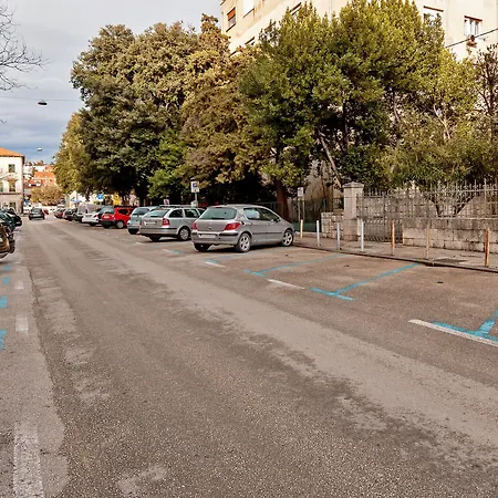 Design Bacvice Arti スプリト