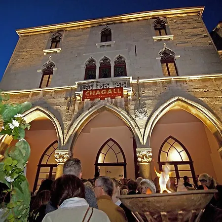 Bed & Breakfast Design Bacvice Arti 4*