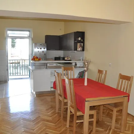 Design Bacvice Arti 4* Split