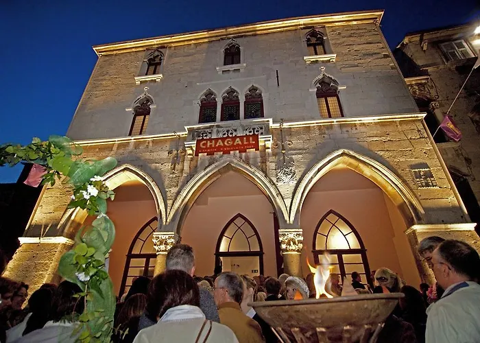 ベッド・アンド・ブレックファスト Design Bacvice Arti 4*